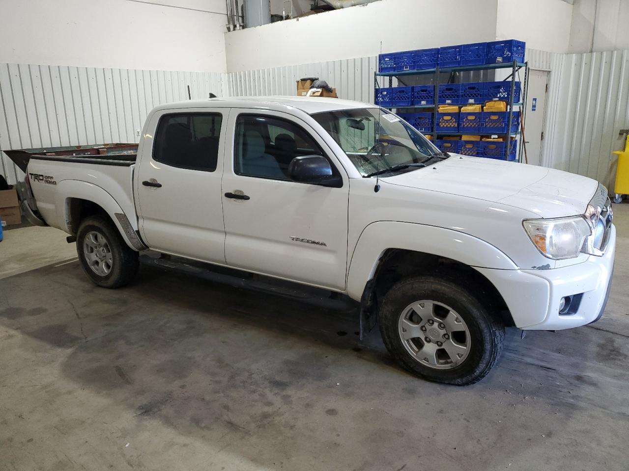2015 Toyota Tacoma - Image 4