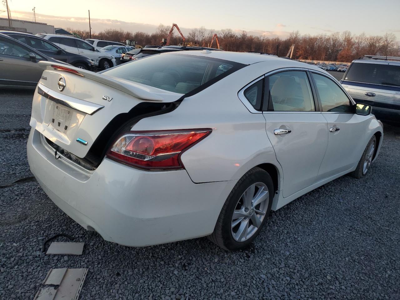 2013 Nissan Altima - Image 3