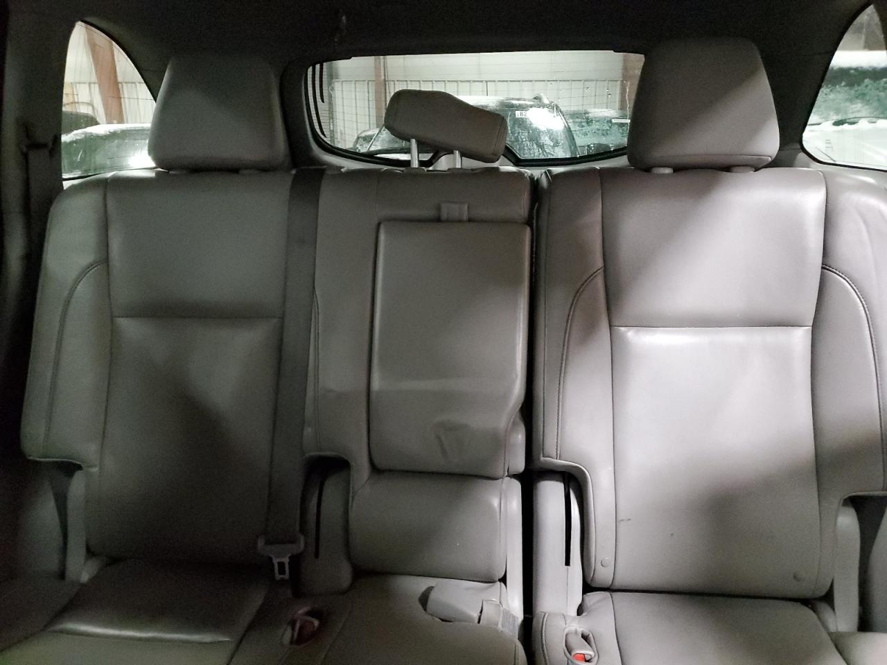 2014 Toyota Highlander - Image 10
