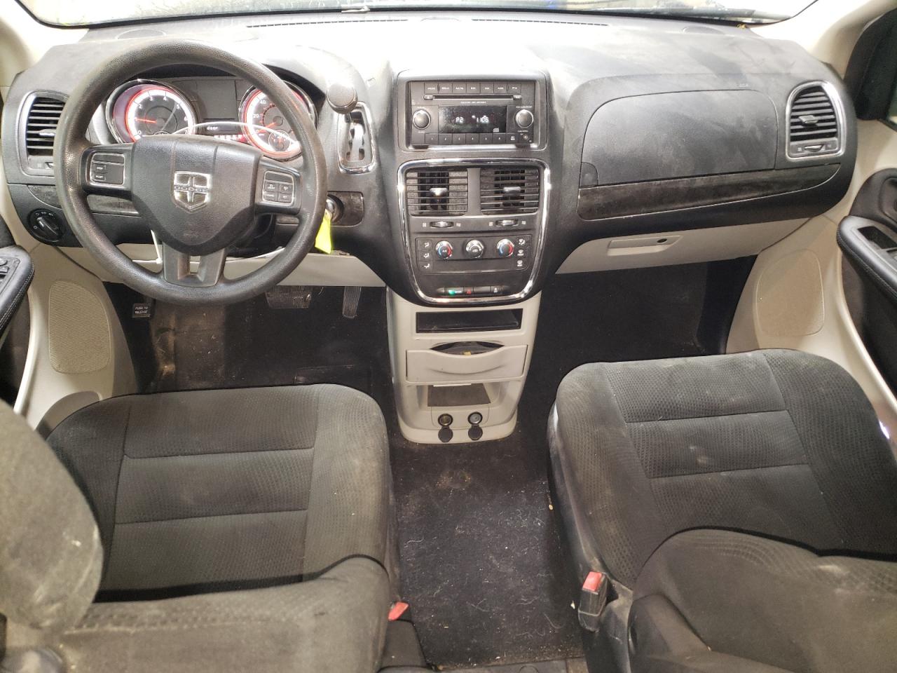 2016 Dodge Caravan - Image 8