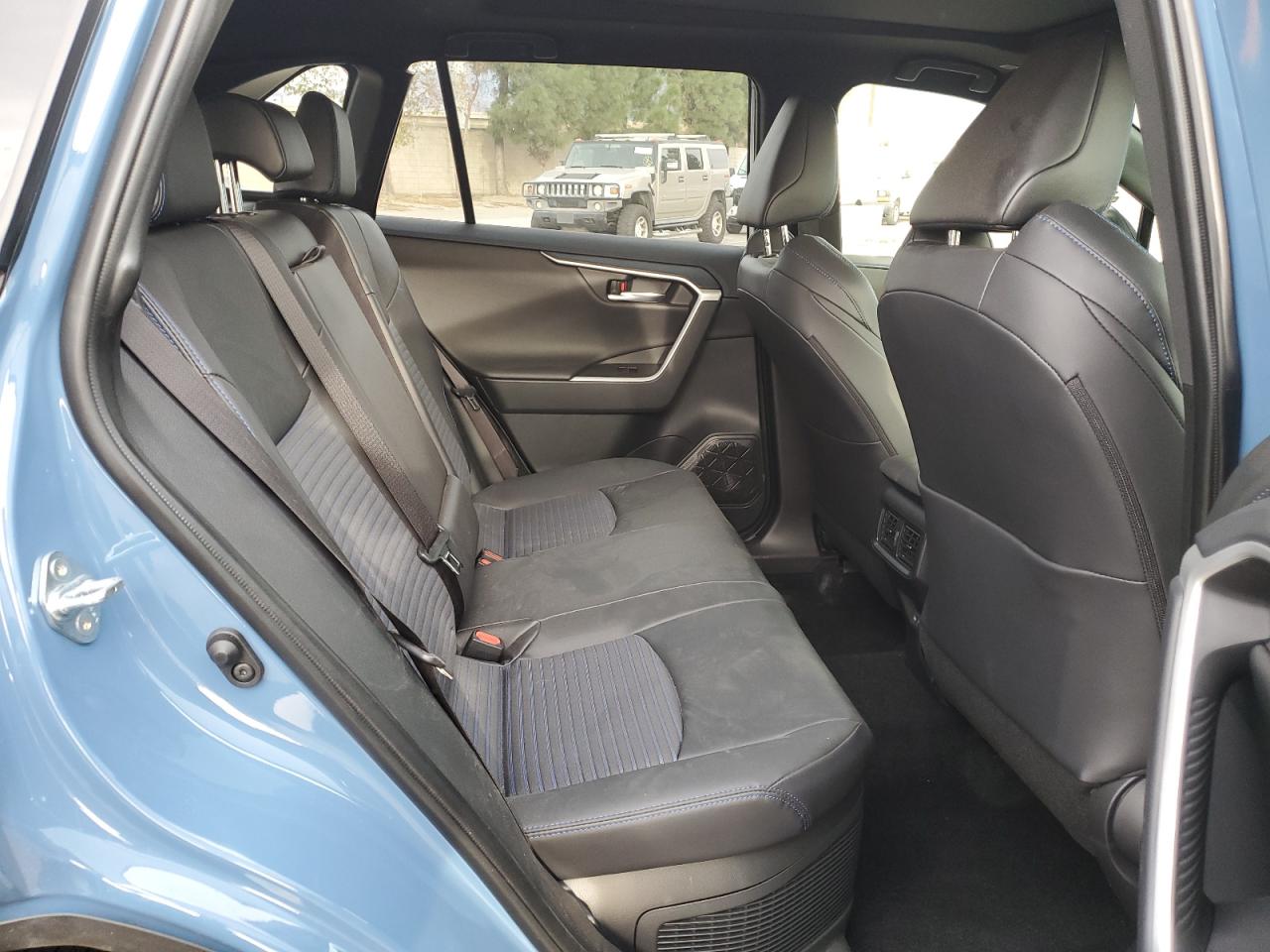 2024 Toyota RAV 4 - Image 11