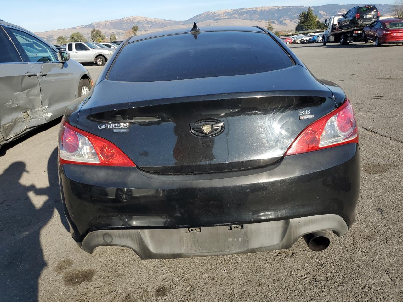 2011 Hyundai Genesis Coupe 3.8L VIN: KMHHU6KH0BU047131 Lot: 84755644