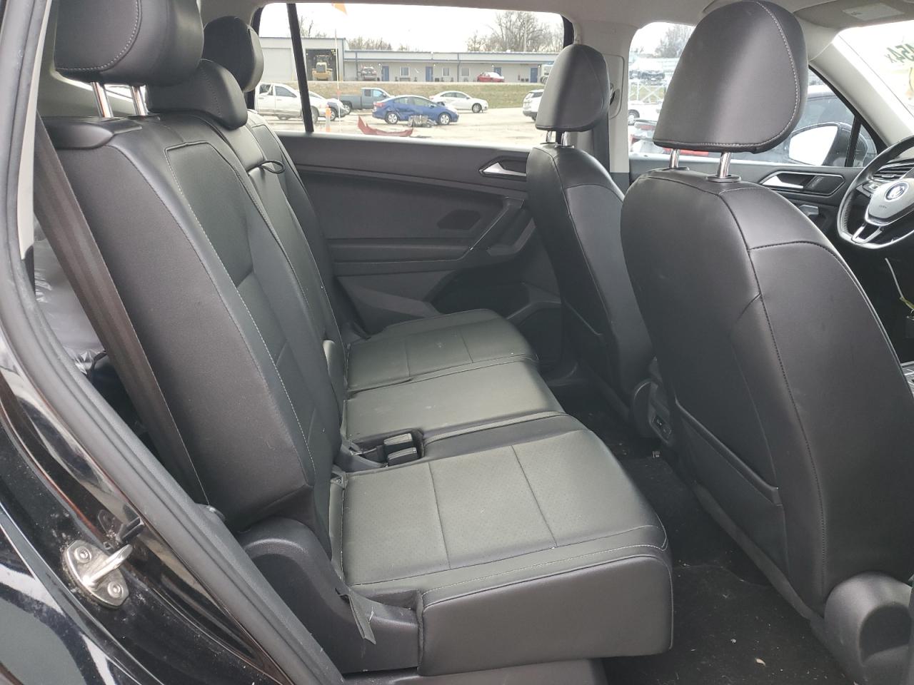 2018 Volkswagen Tiguan - Image 11