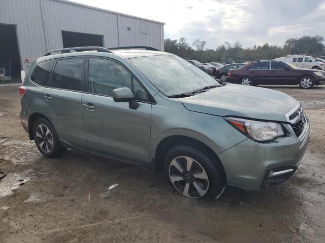  SUBARU FORESTER 2018 Zielony