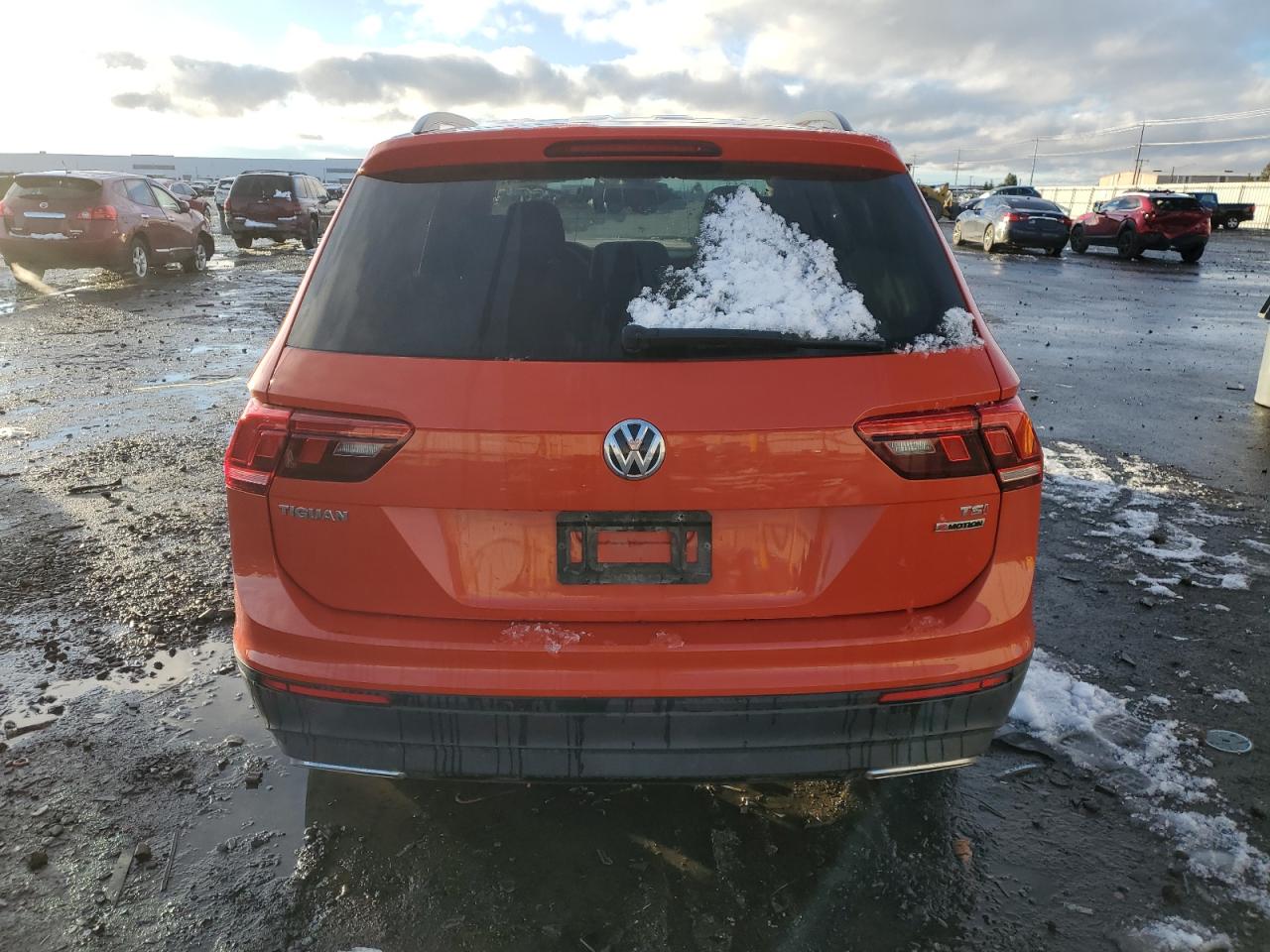 VIN 3VV0B7AX2JM071070 2018 VOLKSWAGEN TIGUAN no.6