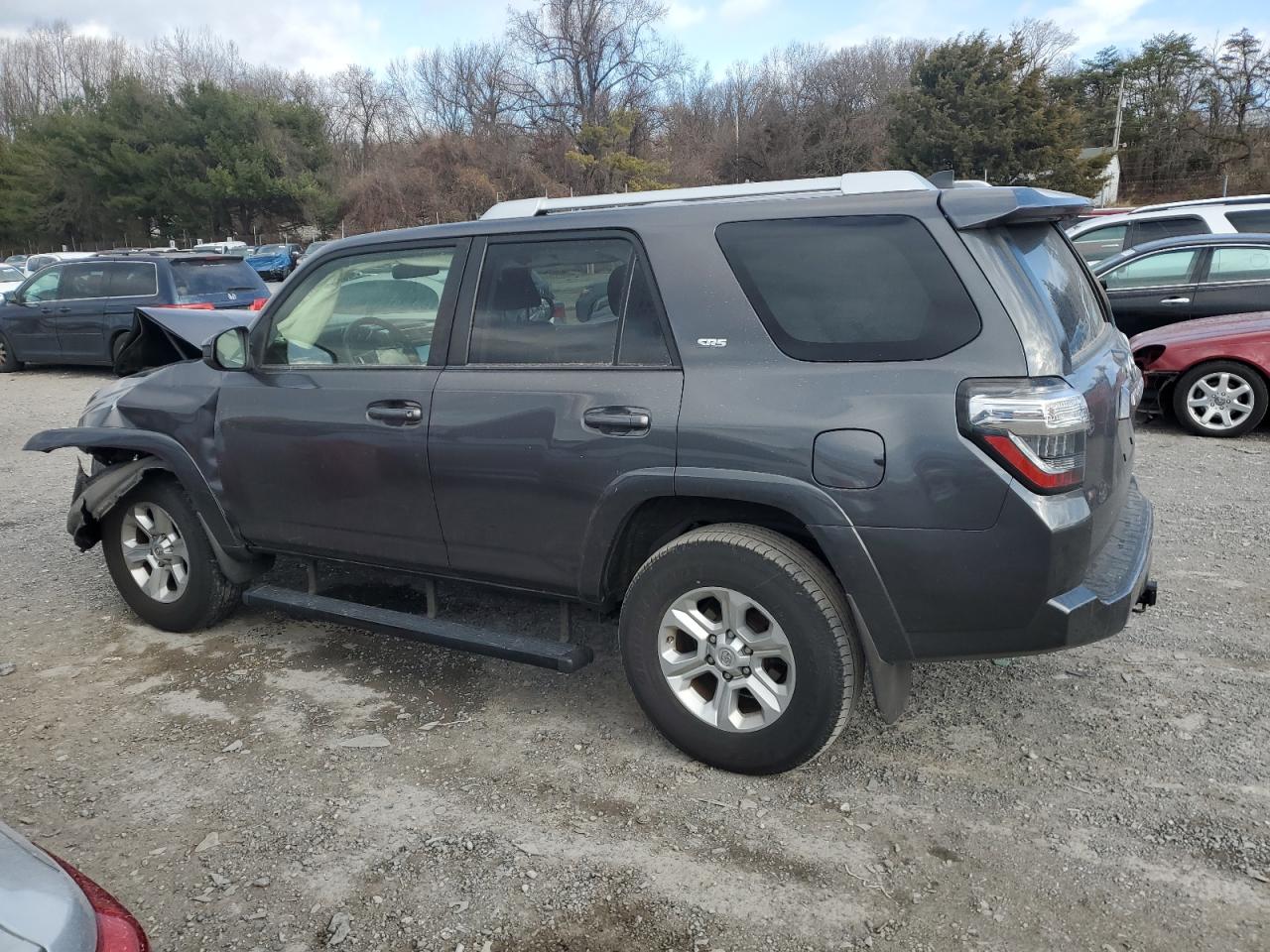 VIN JTEBU5JRXJ5536719 2018 TOYOTA 4RUNNER no.2