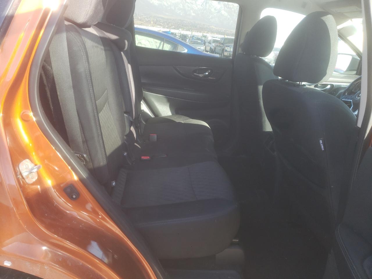 2018 Nissan Rogue - Image 11