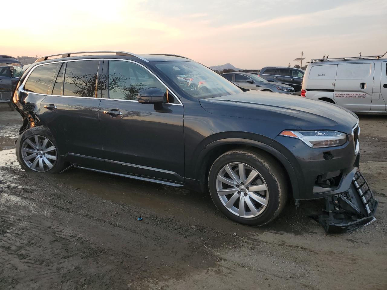 VIN YV4A22PK0G1064431 2016 VOLVO XC90 no.4