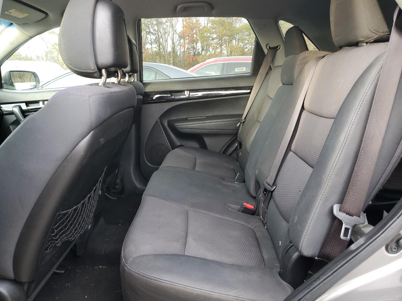 2011 Kia Sorento - Image 11