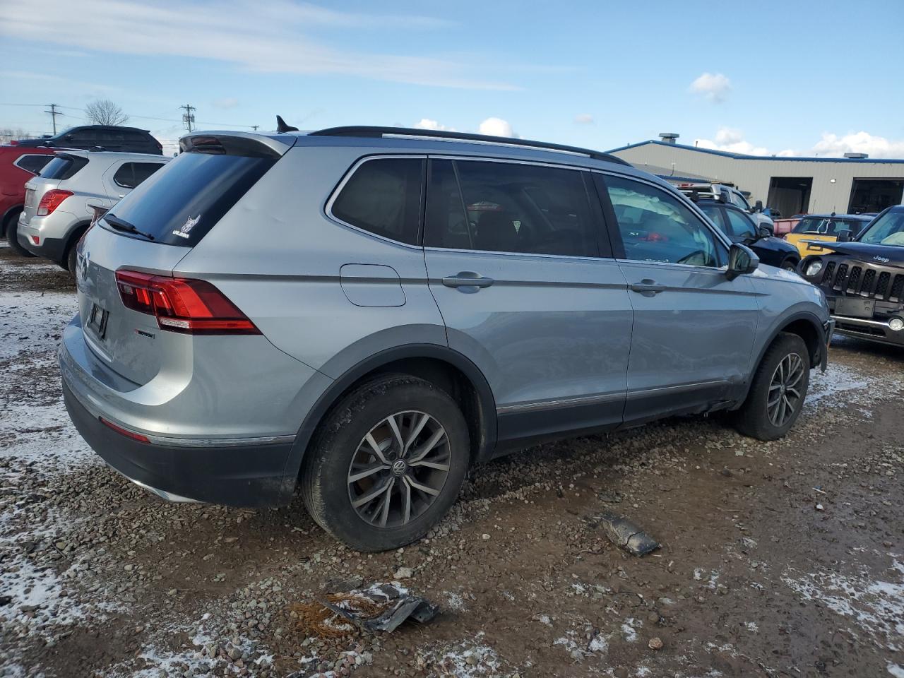 2020 Volkswagen Tiguan - Image 3