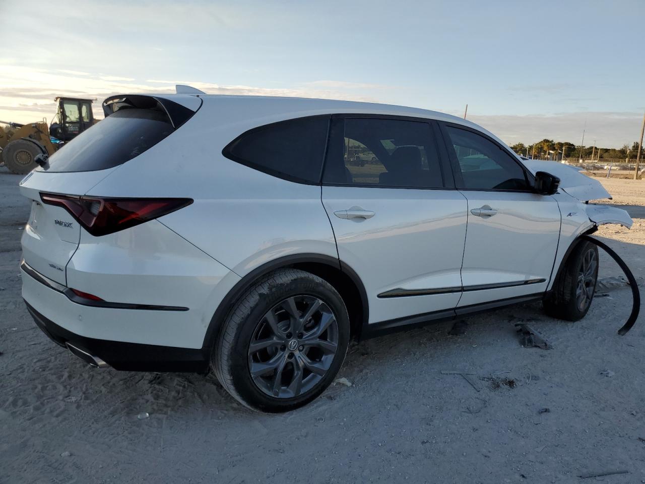 2022 Acura MDX - Image 3