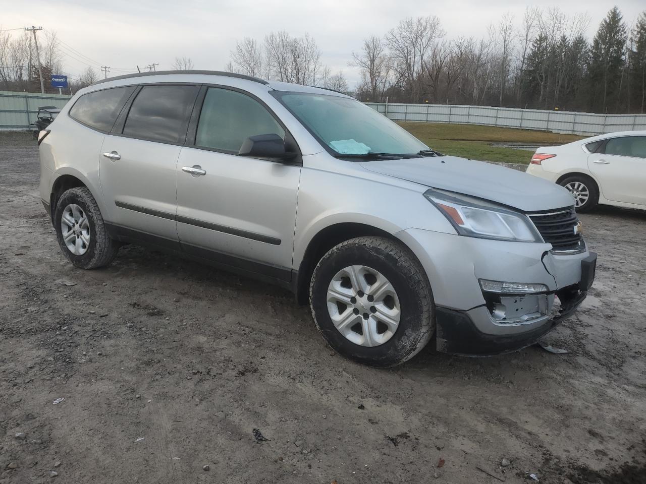 VIN 1GNKVFKD5HJ346202 2017 CHEVROLET TRAVERSE no.4