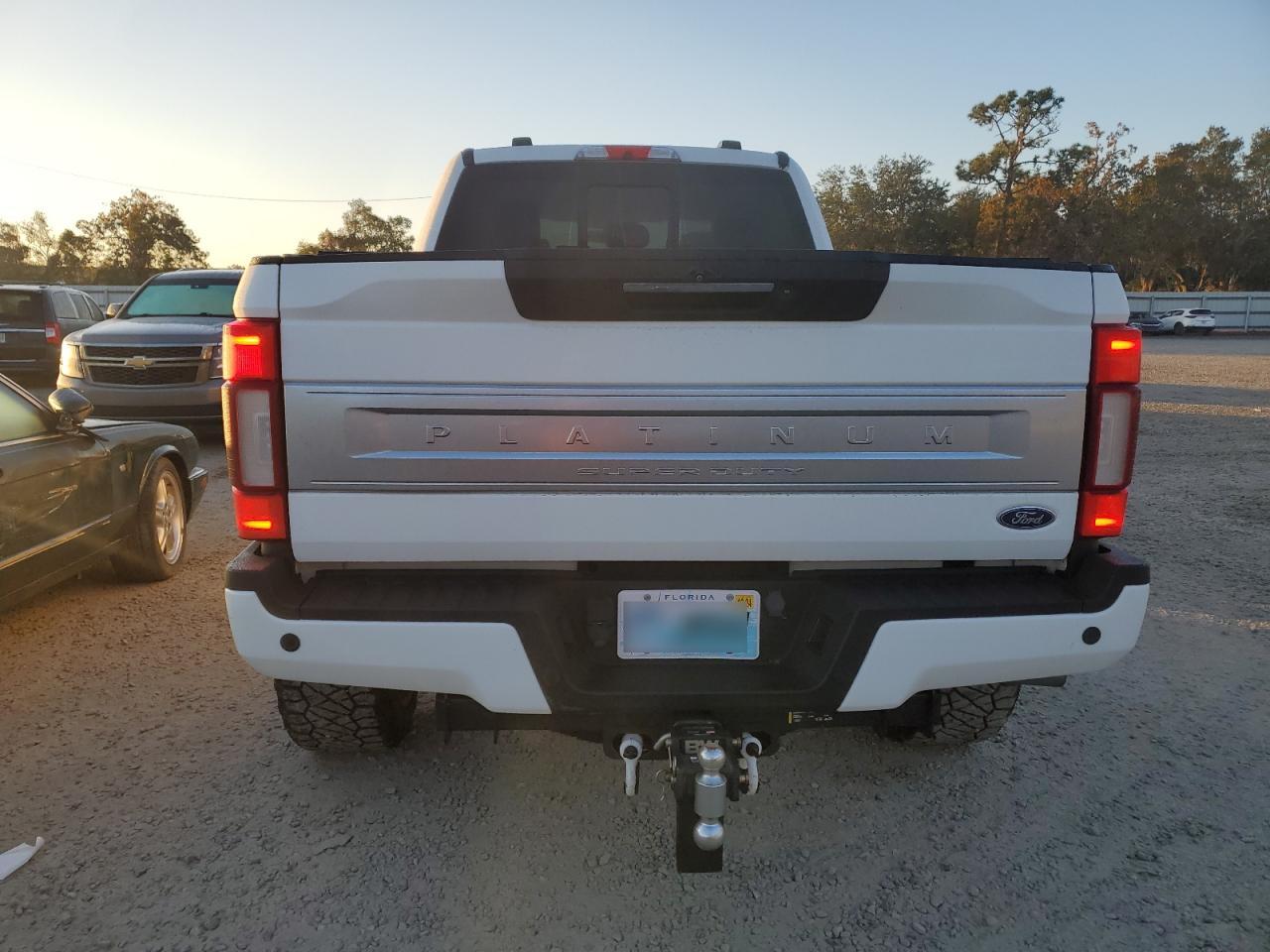 2021 Ford F350 - Image 6