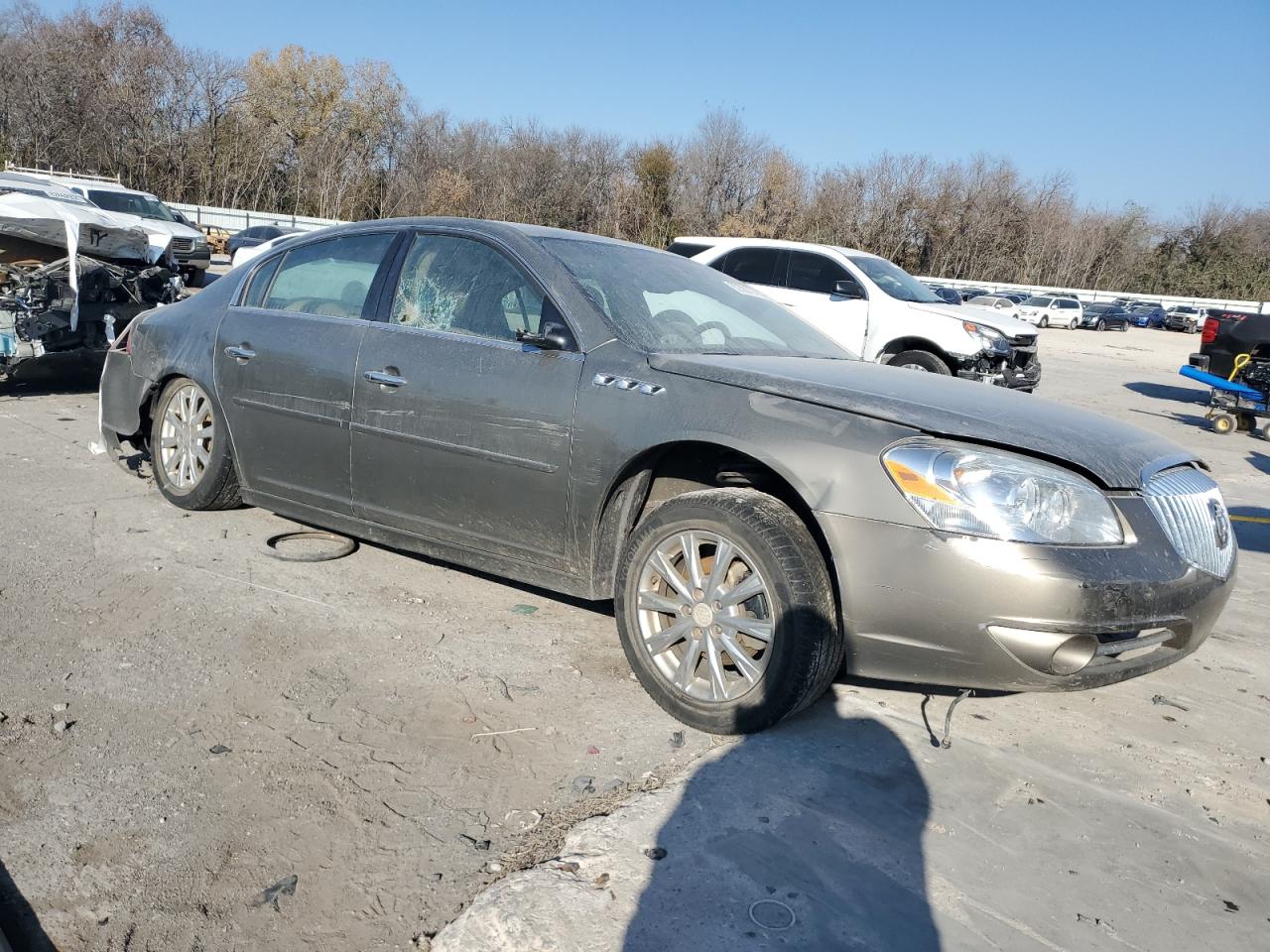 2011 Buick Lucerne - Image 4