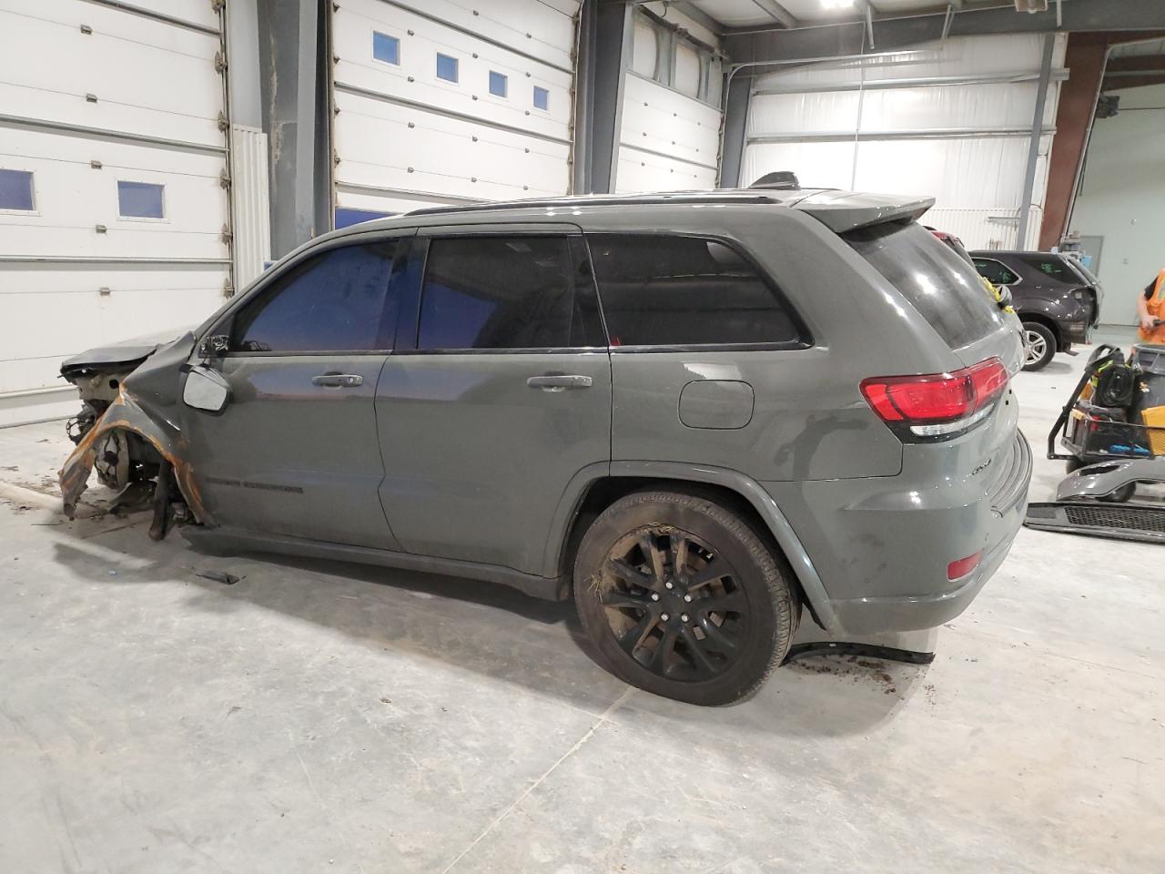 2021 Jeep Grand Cherokee - Image 2