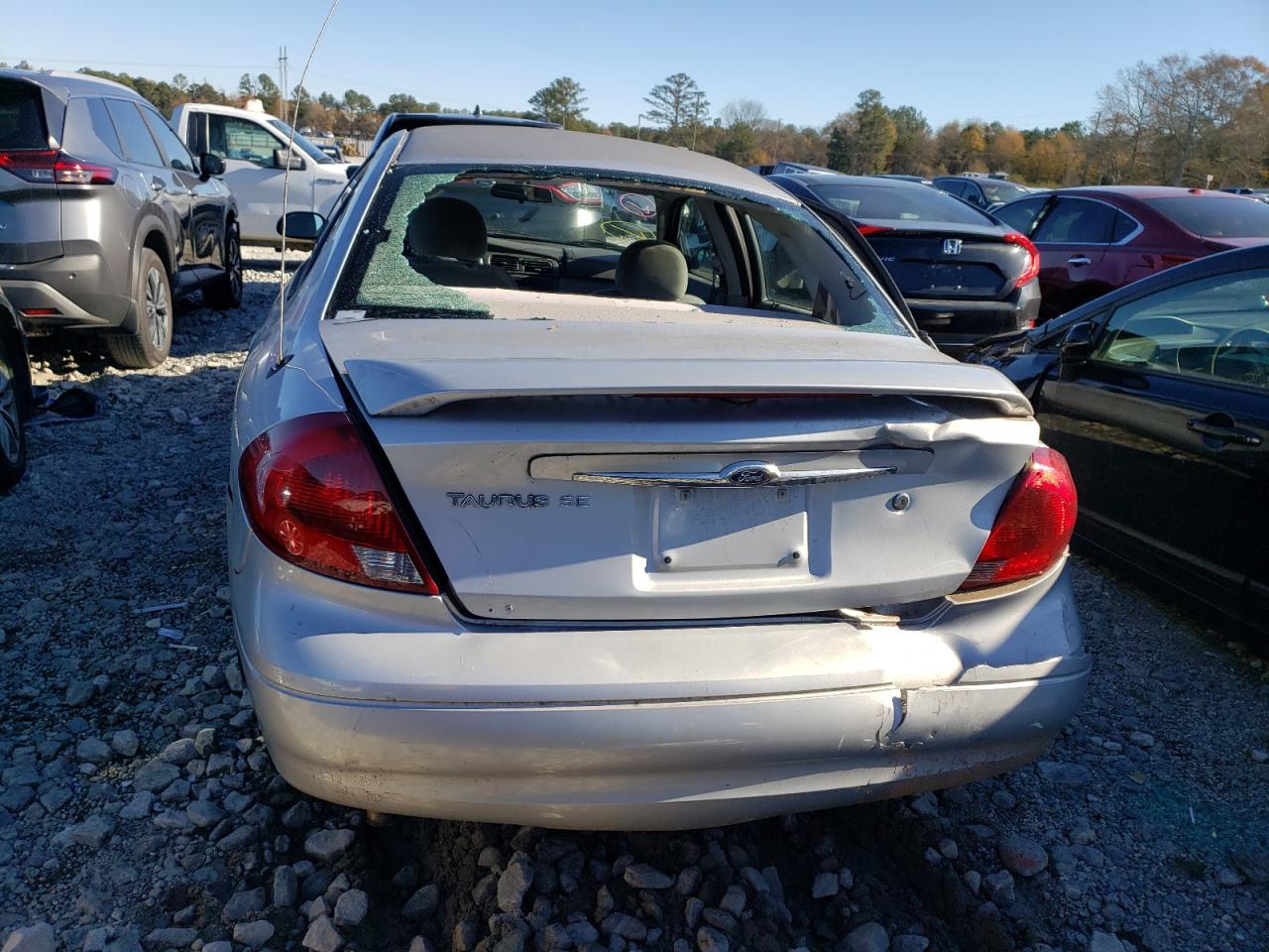 2003 Ford Taurus Se VIN: 1FAFP53U53G271087 Lot: 83920314