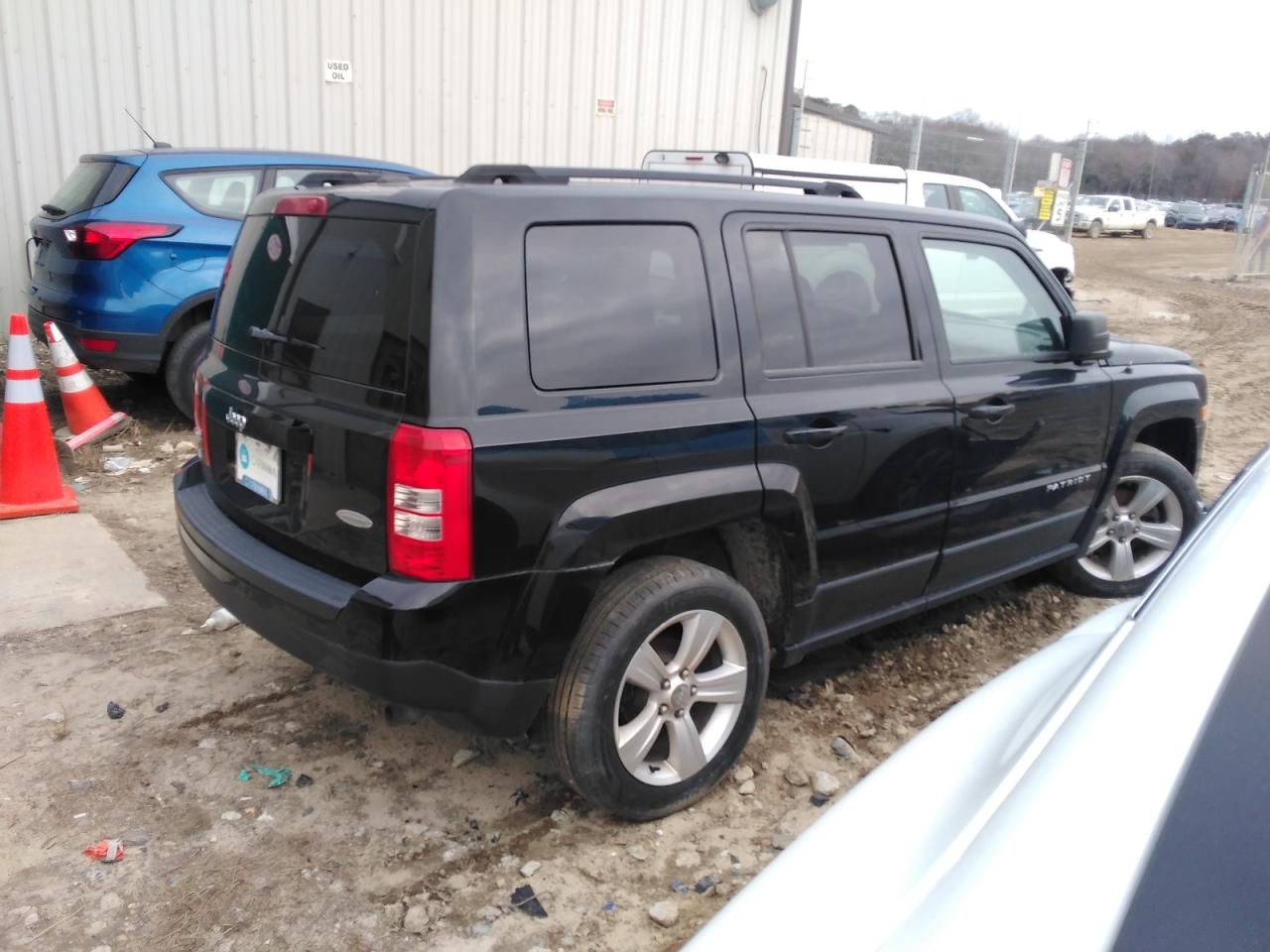 VIN 1C4NJRFB1FD417984 2015 JEEP PATRIOT no.3