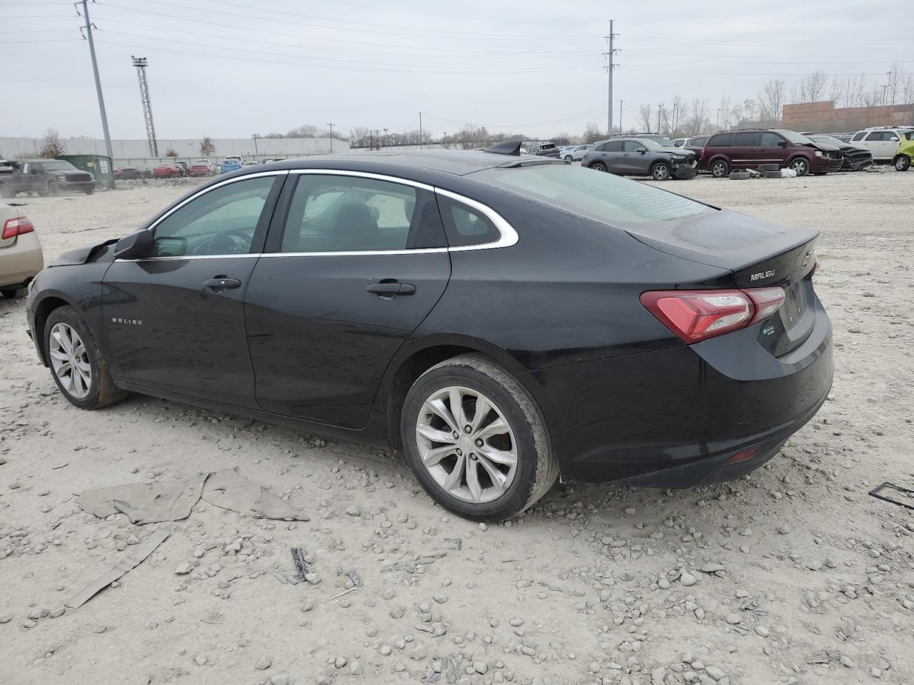 2019 Chevrolet Malibu - Image 2