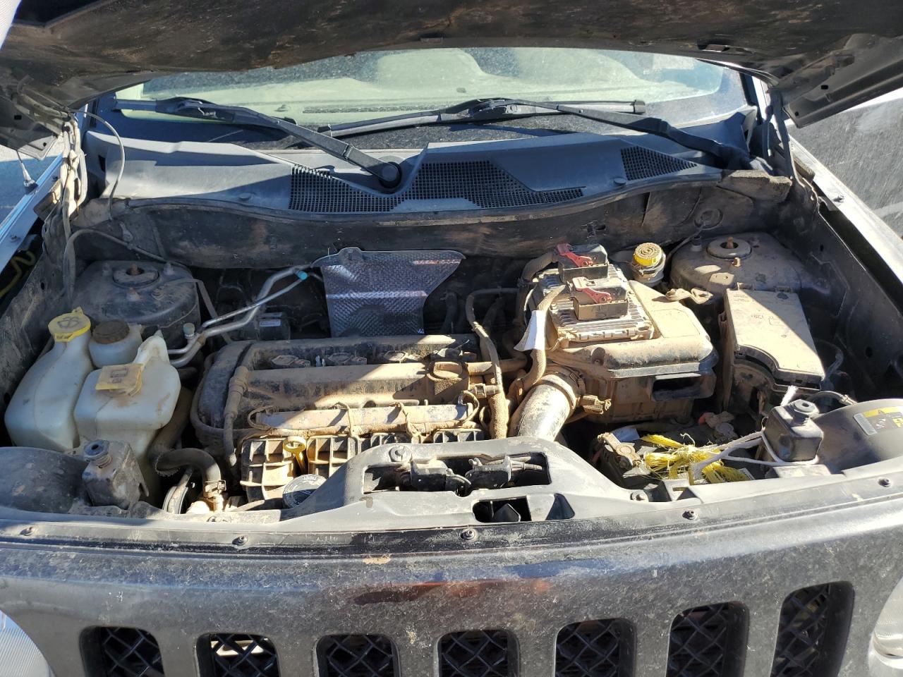 2017 Jeep Liberty (Patriot) - Image 12