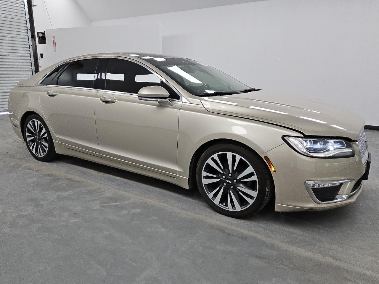 2017 Lincoln MKZ - Image 4