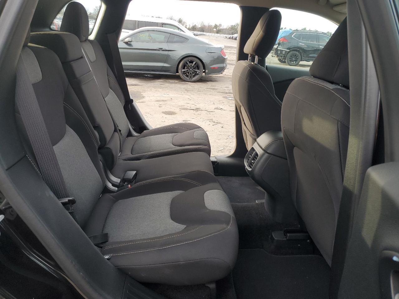 2016 Jeep Grand Cherokee - Image 10