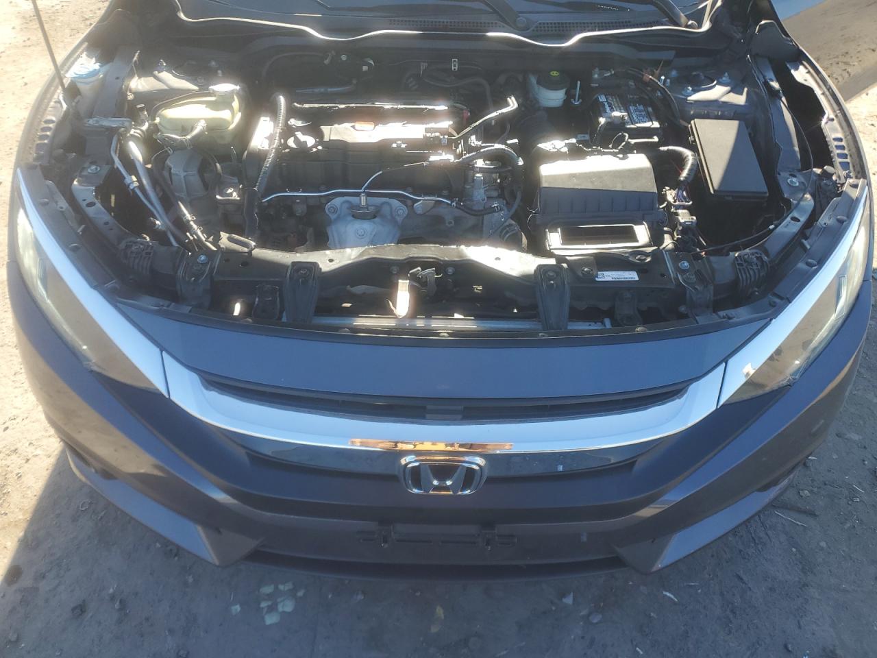 2018 Honda Civic - Image 12