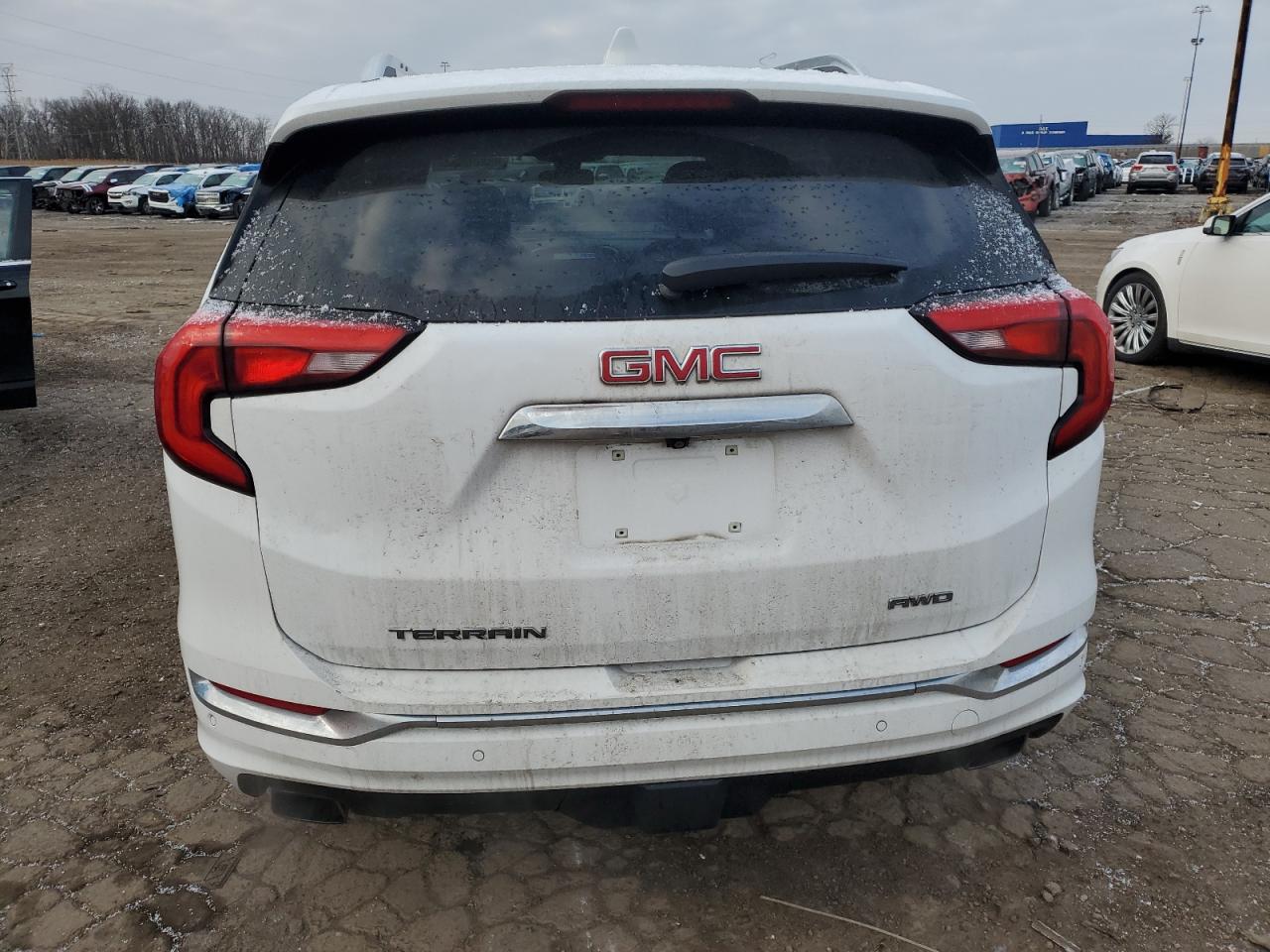 2019 GMC Terrain - Image 6