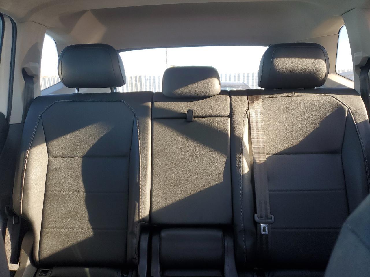 2019 Volkswagen Tiguan - Image 10