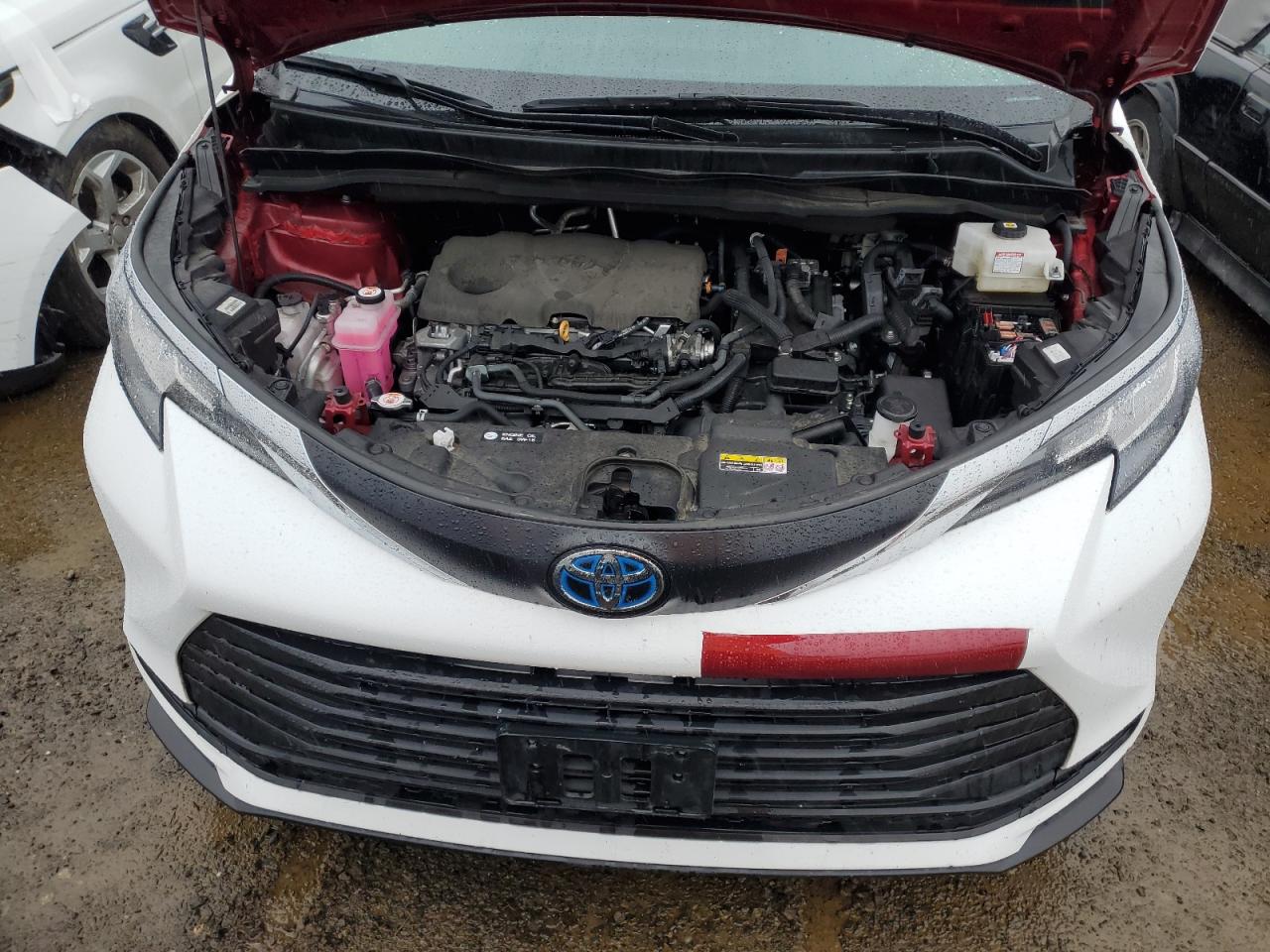 2022 Toyota Sienna - Image 12