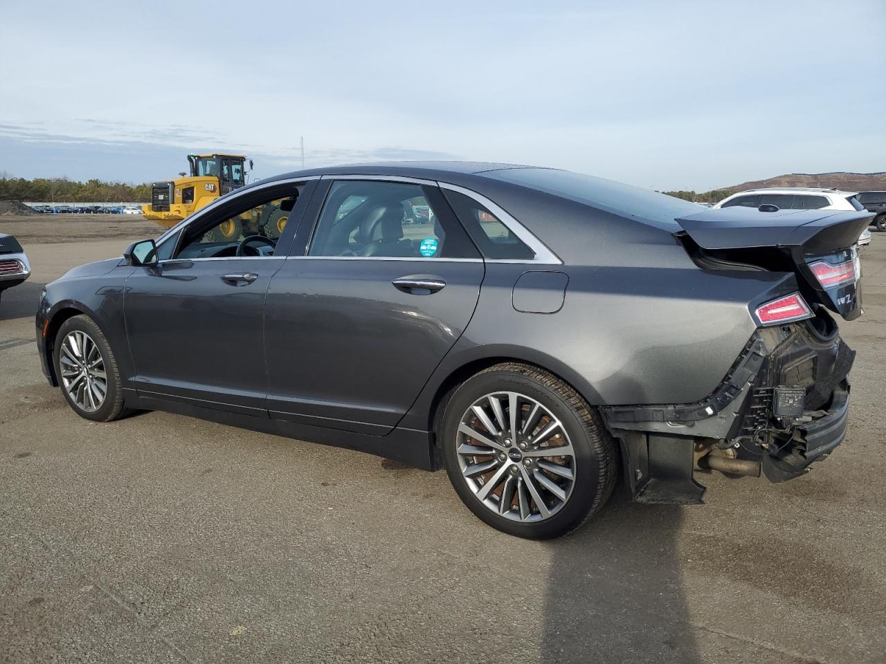 VIN 3LN6L5D99JR607325 2018 LINCOLN MKZ no.2