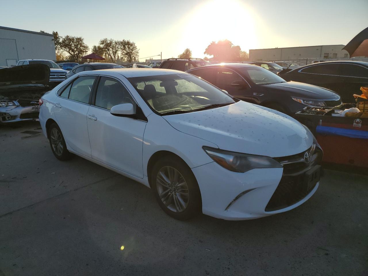 VIN 4T1BF1FK2HU399189 2017 TOYOTA CAMRY no.4