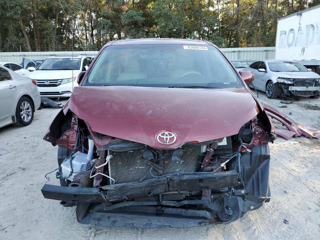 VIN 5TDYK3DC2ES463779 2014 TOYOTA All Models no.5