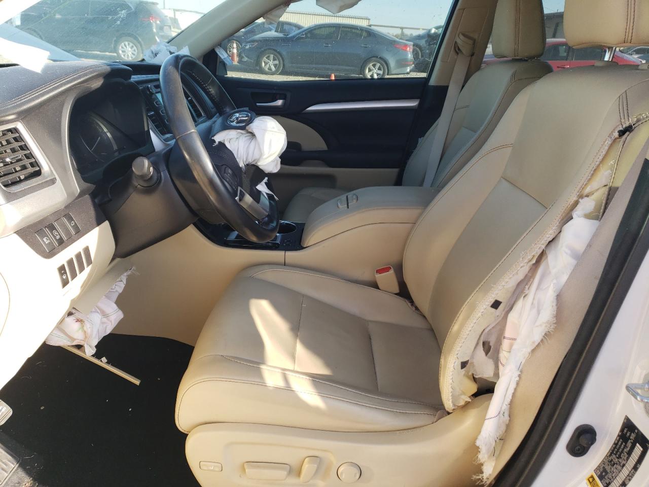2017 Toyota Highlander - Image 7