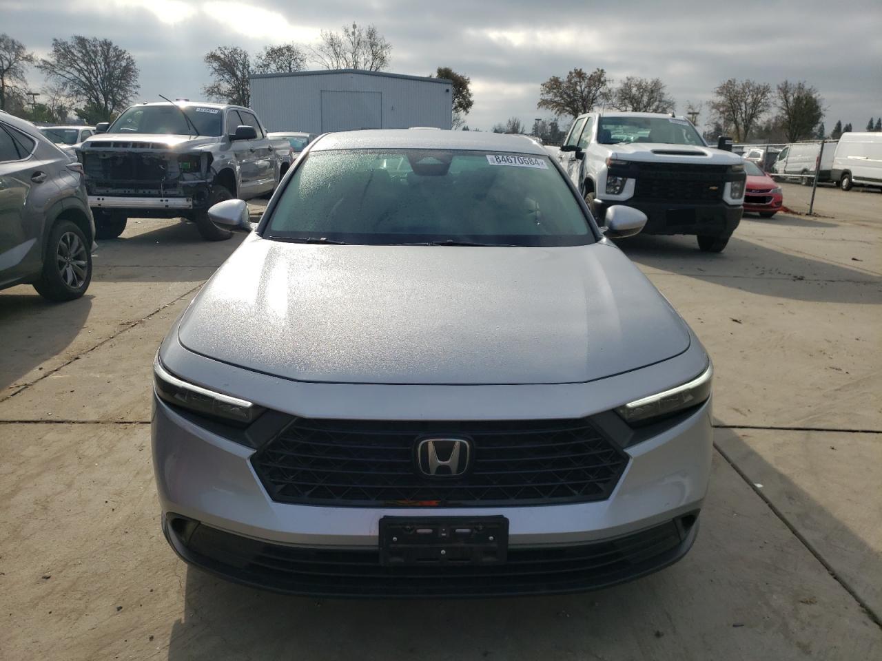 VIN 1HGCY1F20PA049354 2023 HONDA ACCORD no.5