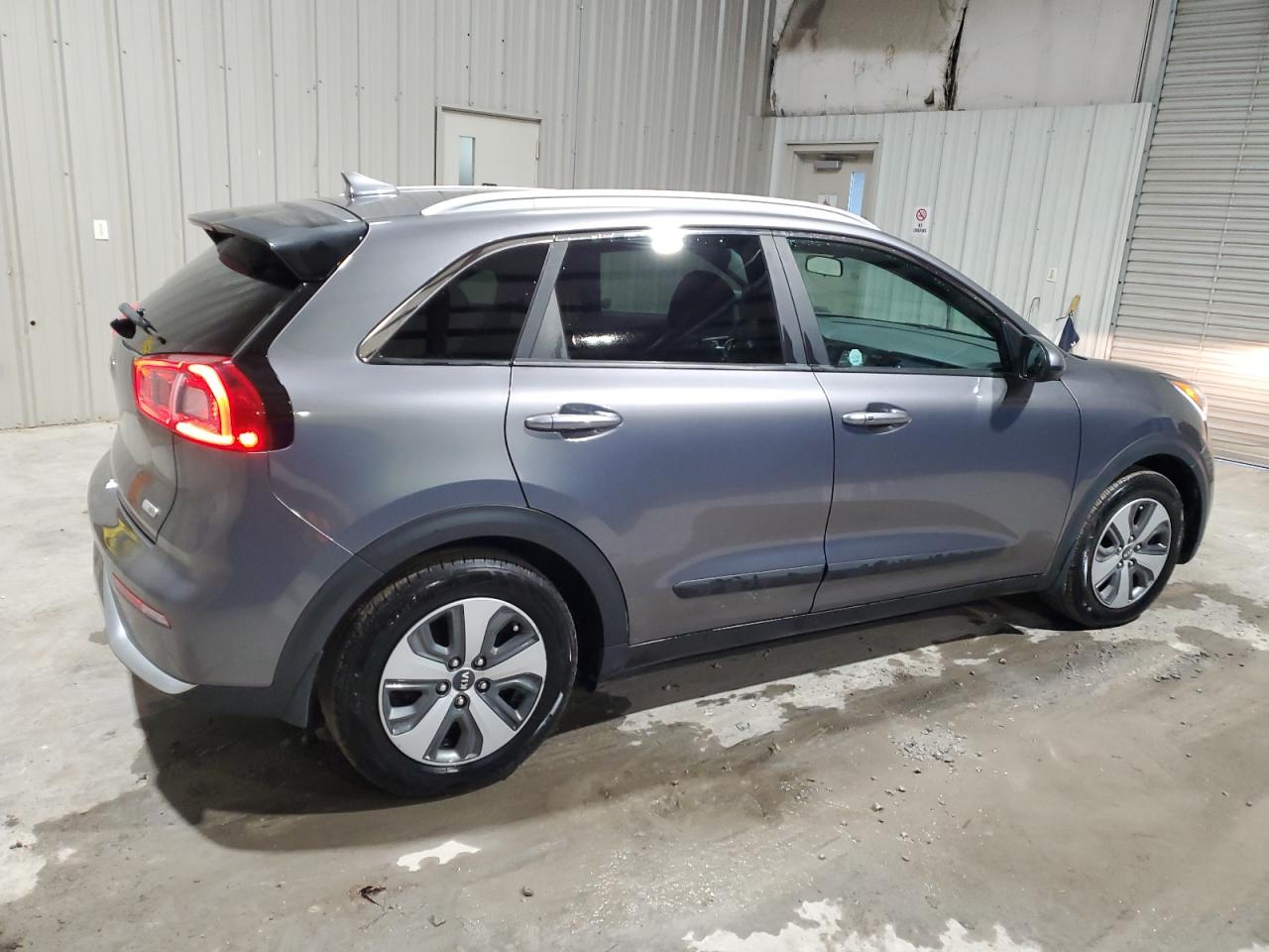 2018 Kia Niro - Image 3