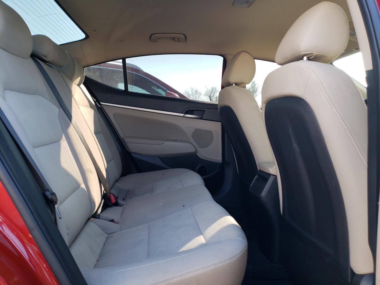2017 Hyundai Elantra - Image 10