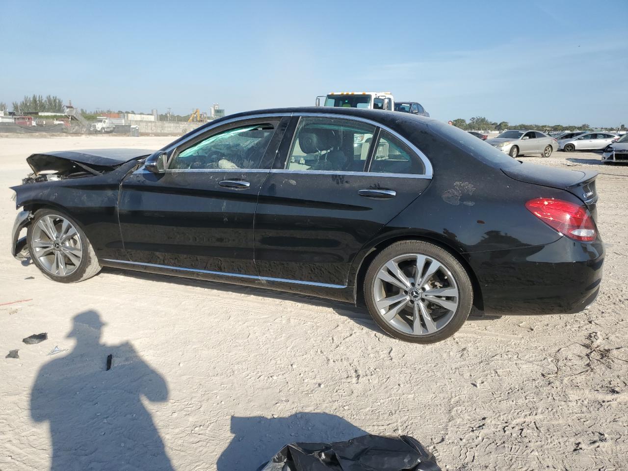 55SWF4JB0JU234575 2018 MERCEDES-BENZ C CLASS - Image 2