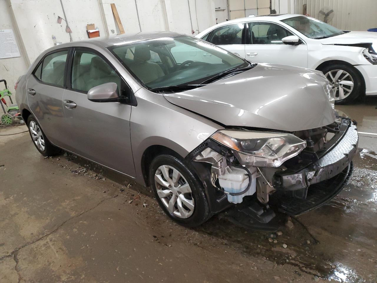 VIN 5YFBURHE9GP403962 2016 TOYOTA COROLLA no.4