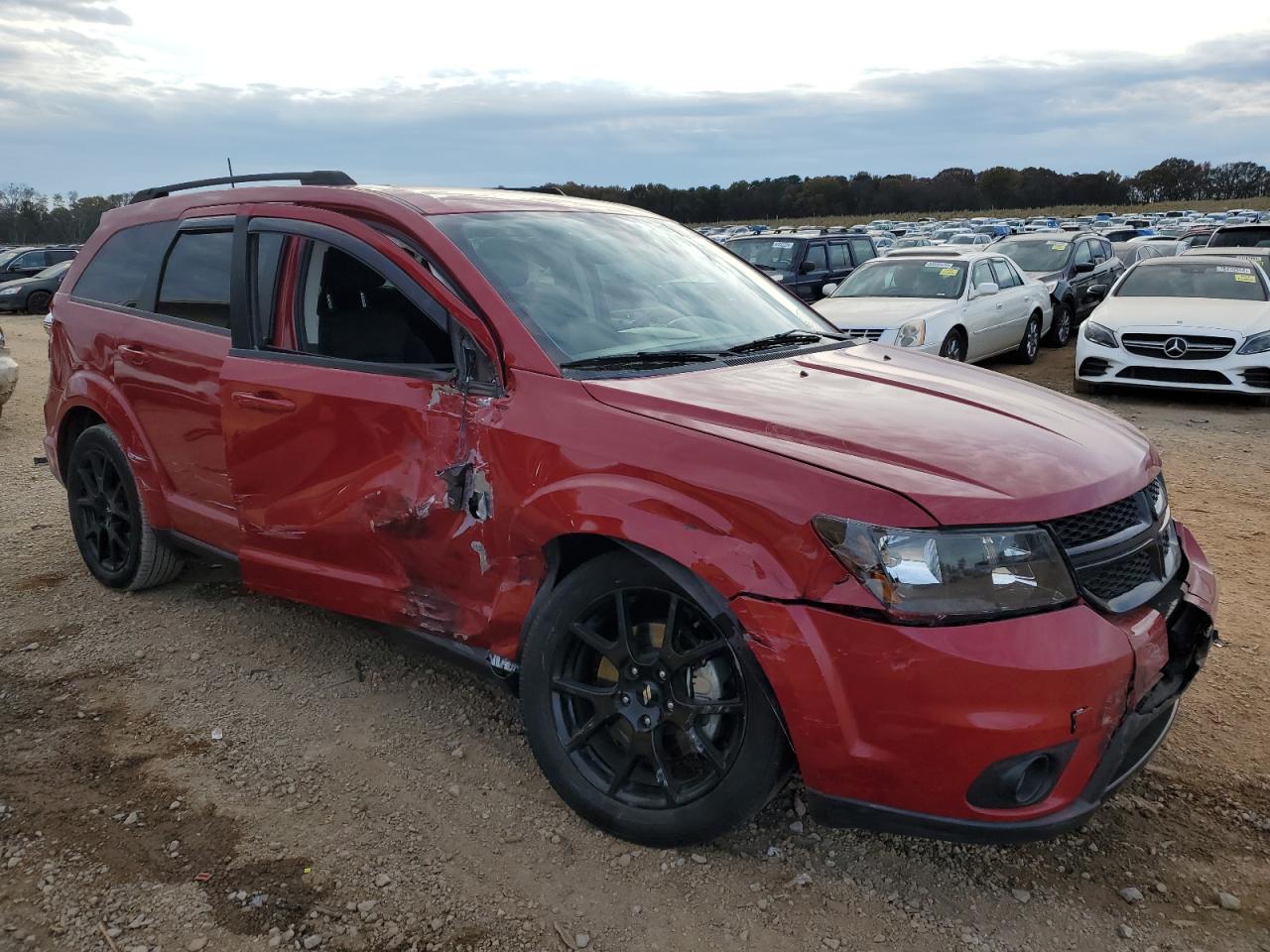 VIN 3C4PDCBB5KT758179 2019 DODGE JOURNEY no.4