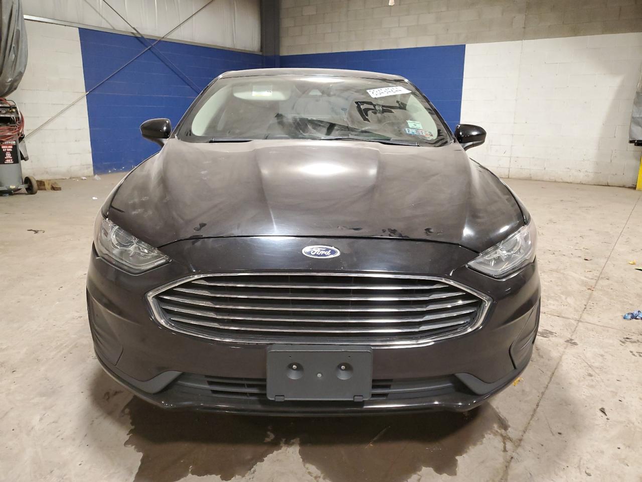 2019 Ford Fusion - Image 5