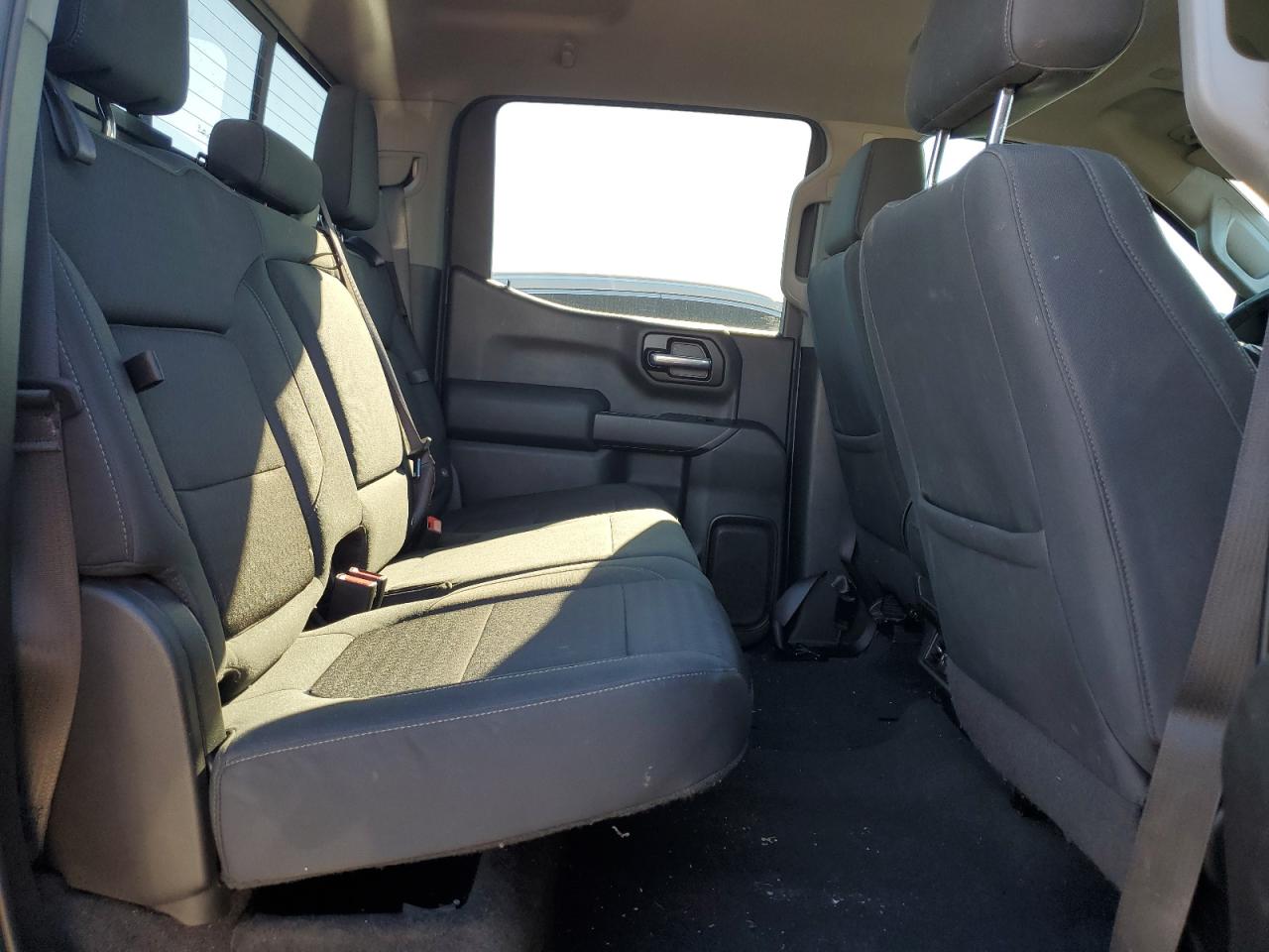 2020 Chevrolet Silverado - Image 10