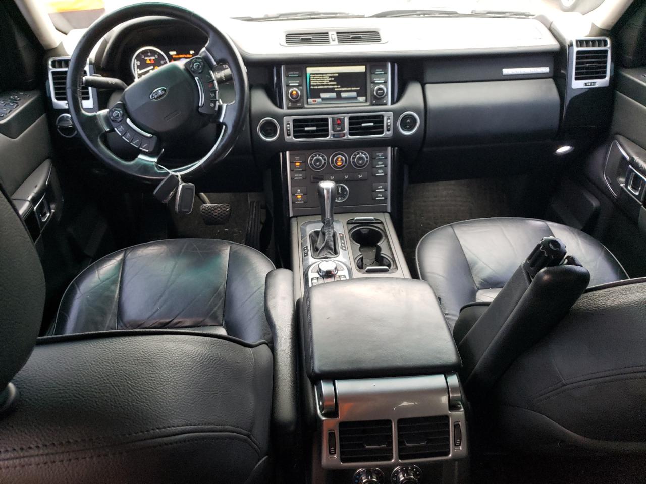 2011 Land Rover Range Rover - Image 8