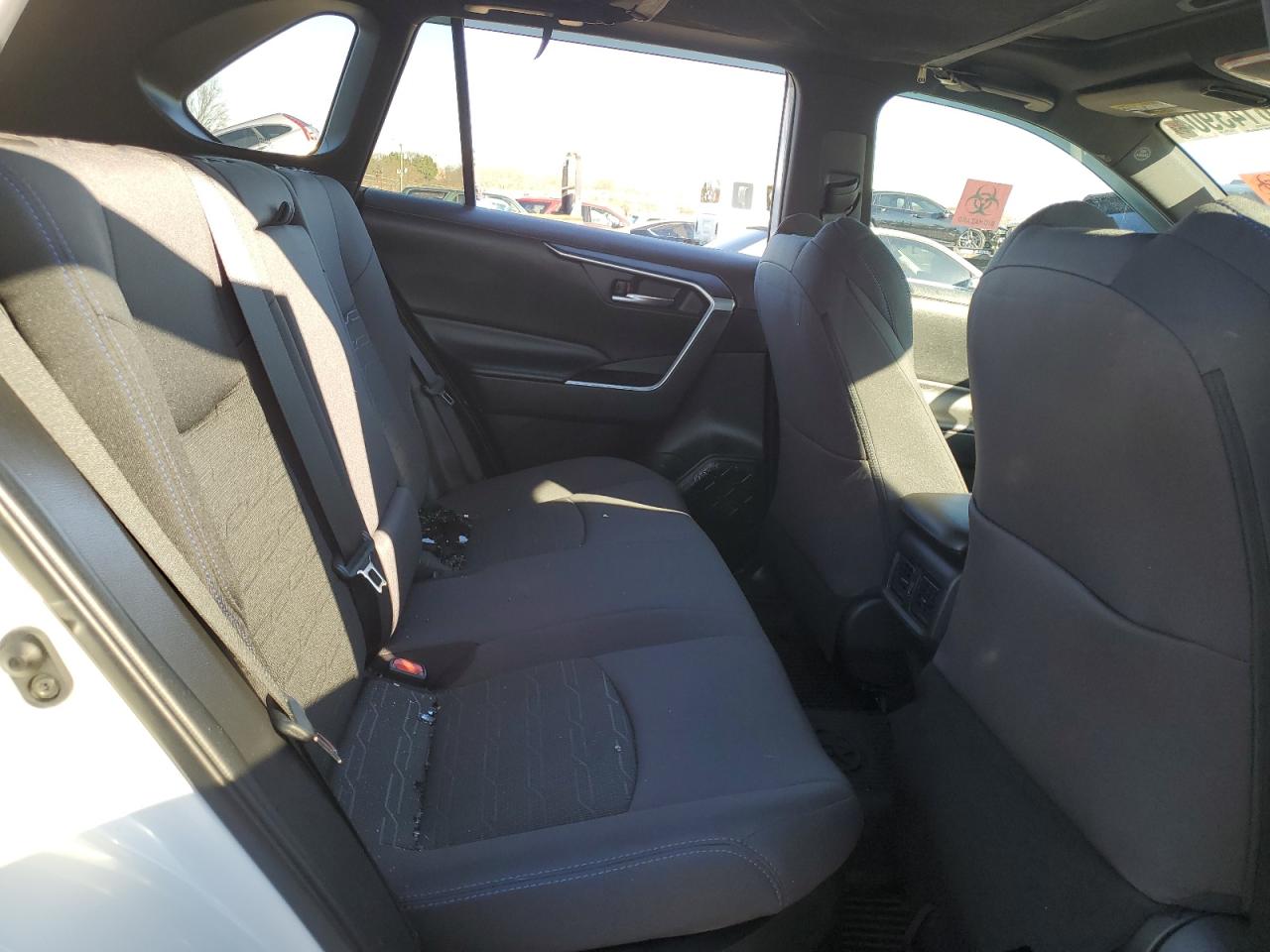 2022 Toyota RAV 4 - Image 11