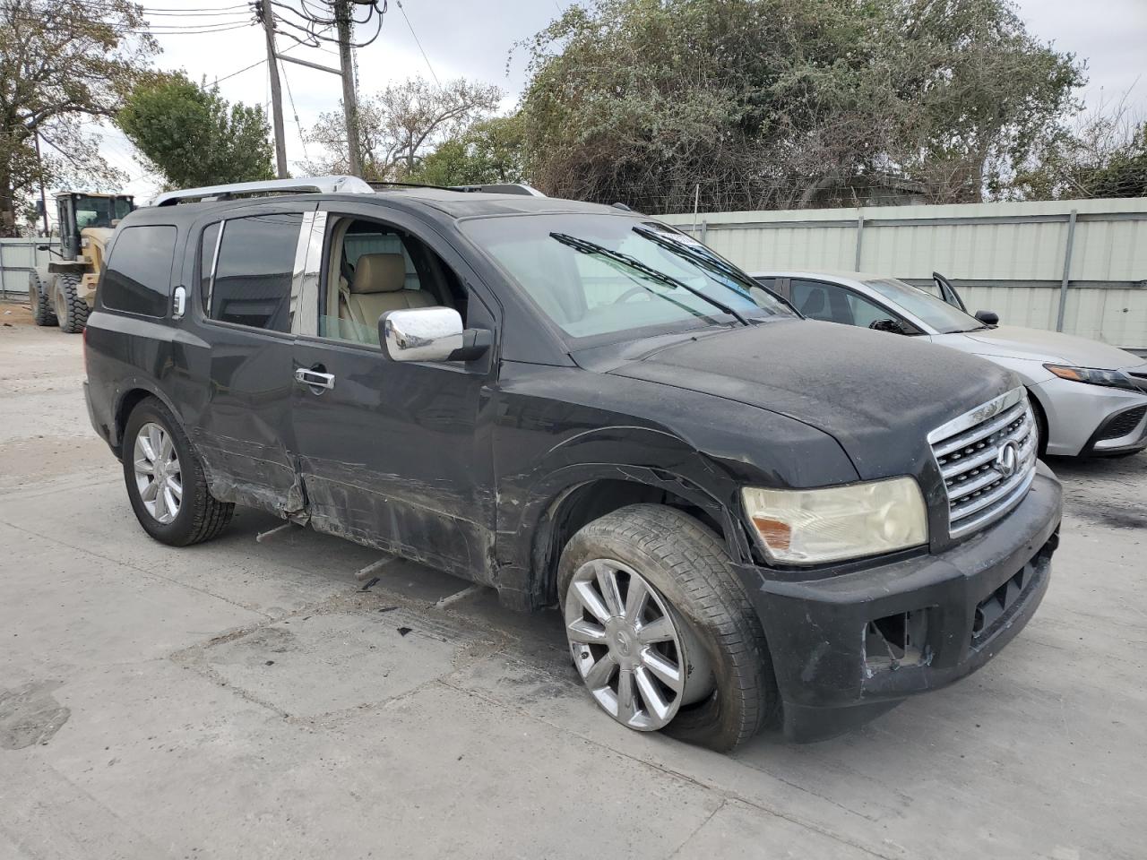 2010 Infiniti QX56 - Image 4