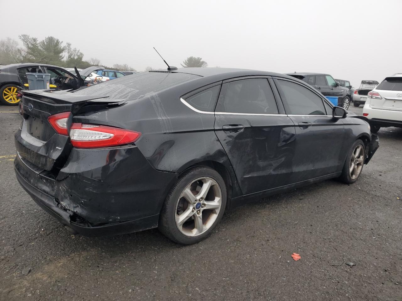 VIN 3FA6P0H7XGR374204 2016 FORD FUSION no.3