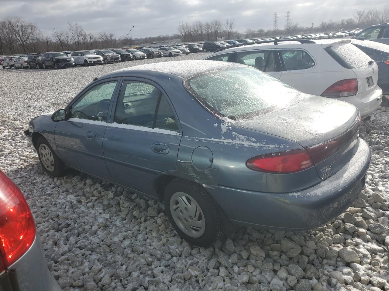 1999 Ford Escort - Image 2