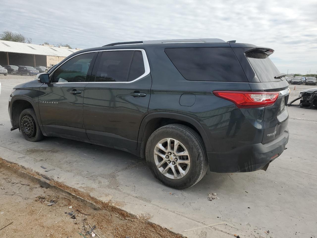 2018 Chevrolet Traverse - Image 2