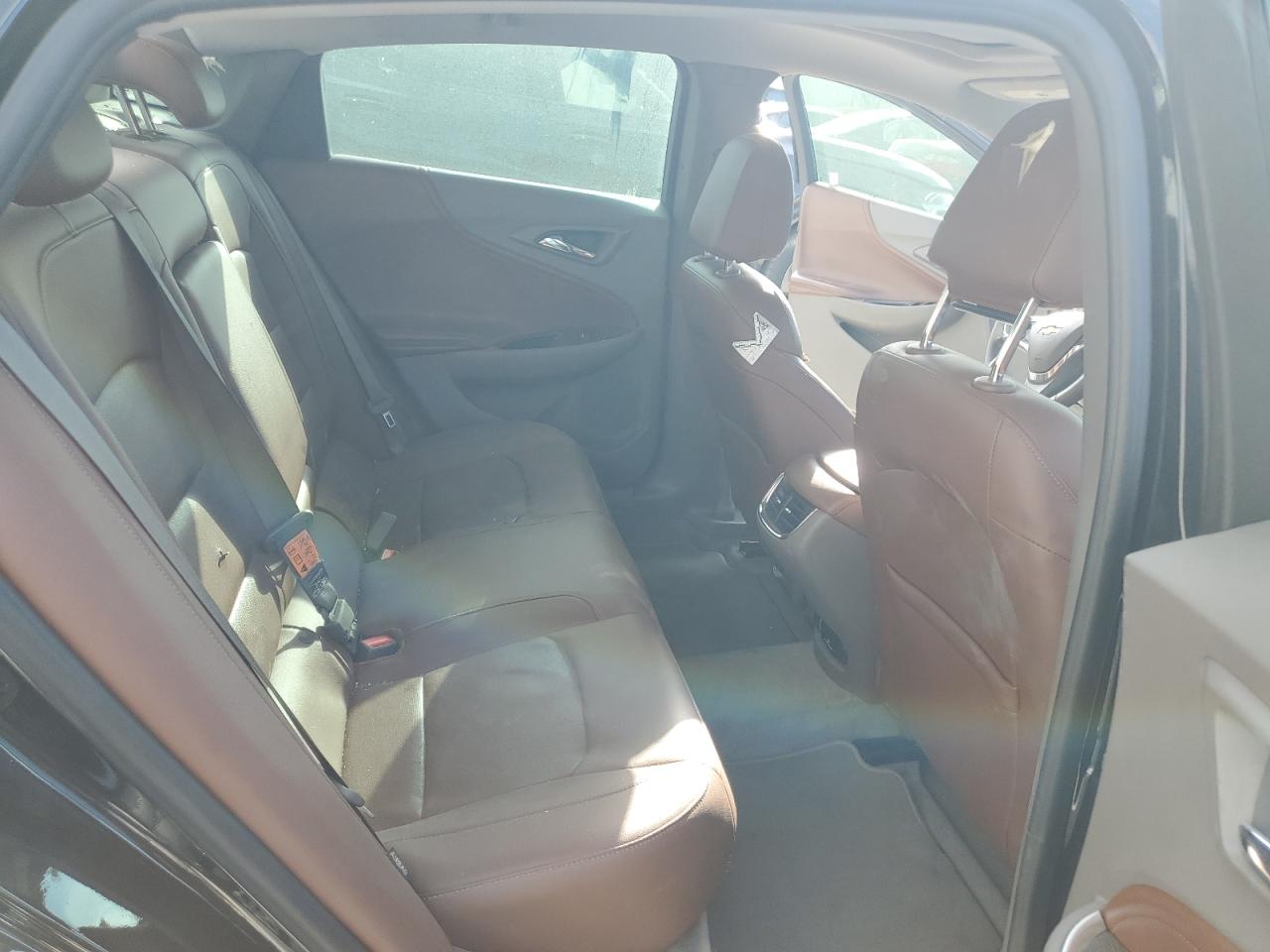 2016 Chevrolet Malibu - Image 10