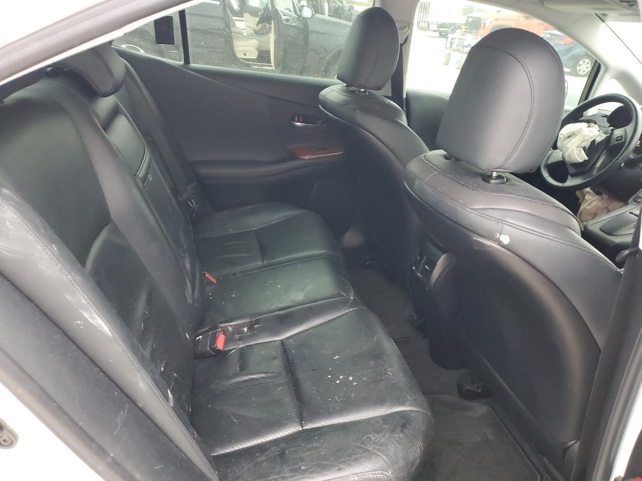 2010 Lexus HS - Image 10