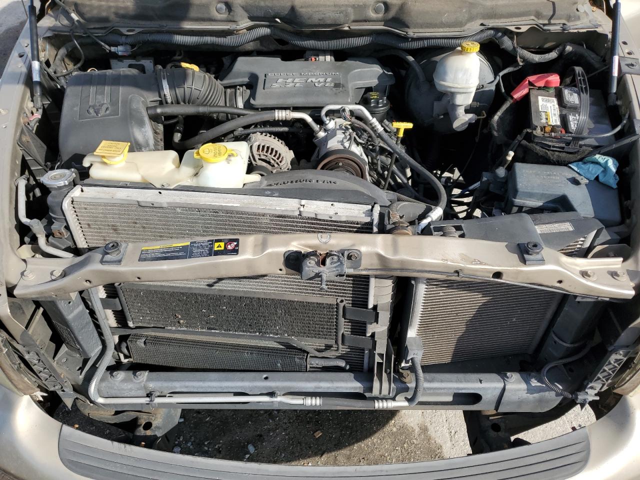2005 Dodge RAM - Image 11